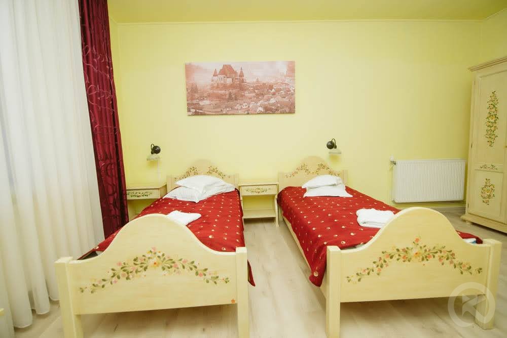 Casa Bazna Pension Bazna 703504 thumb