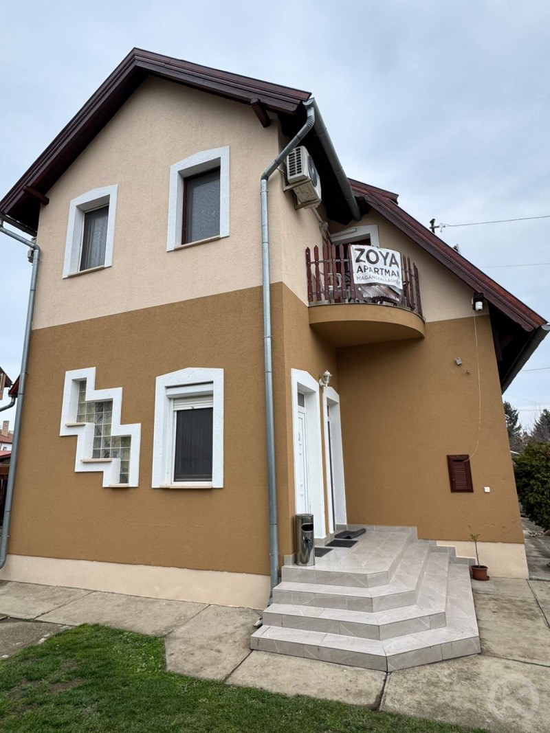Zoya Apartment