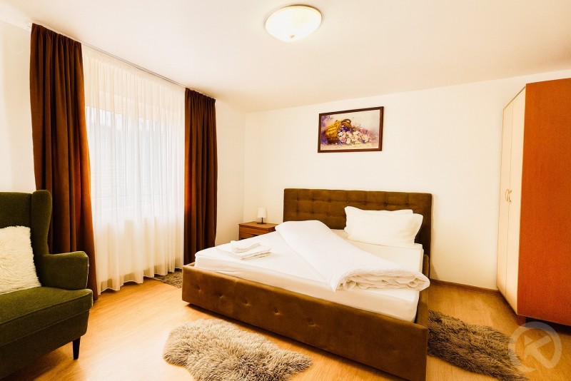 Casa Lipan Colibita – Mountain Cabin with Jacuzzi near the Lake Colibița 714878 thumb