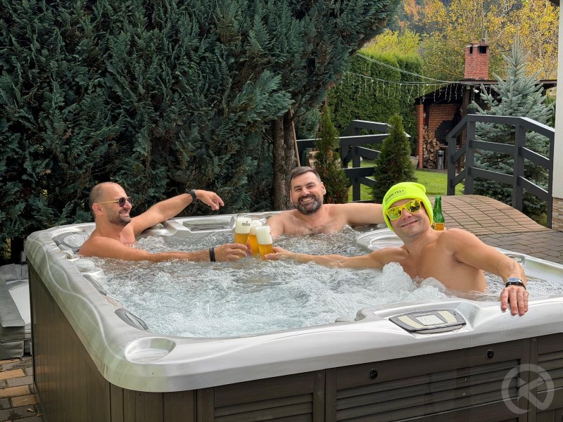 Casa Lipan Colibita – Mountain Cabin with Jacuzzi near the Lake Colibița 715180 thumb