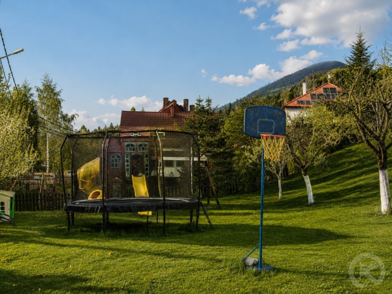Casa Lipan Colibita – Mountain Cabin with Jacuzzi near the Lake Colibița 715163 thumb