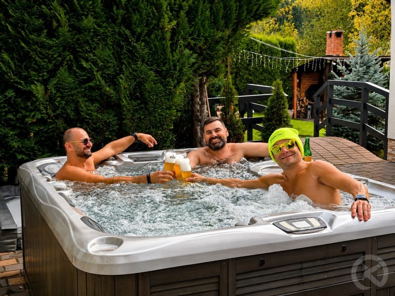 Casa Lipan Colibita – Mountain Cabin with Jacuzzi near the Lake Colibița 715187 thumb